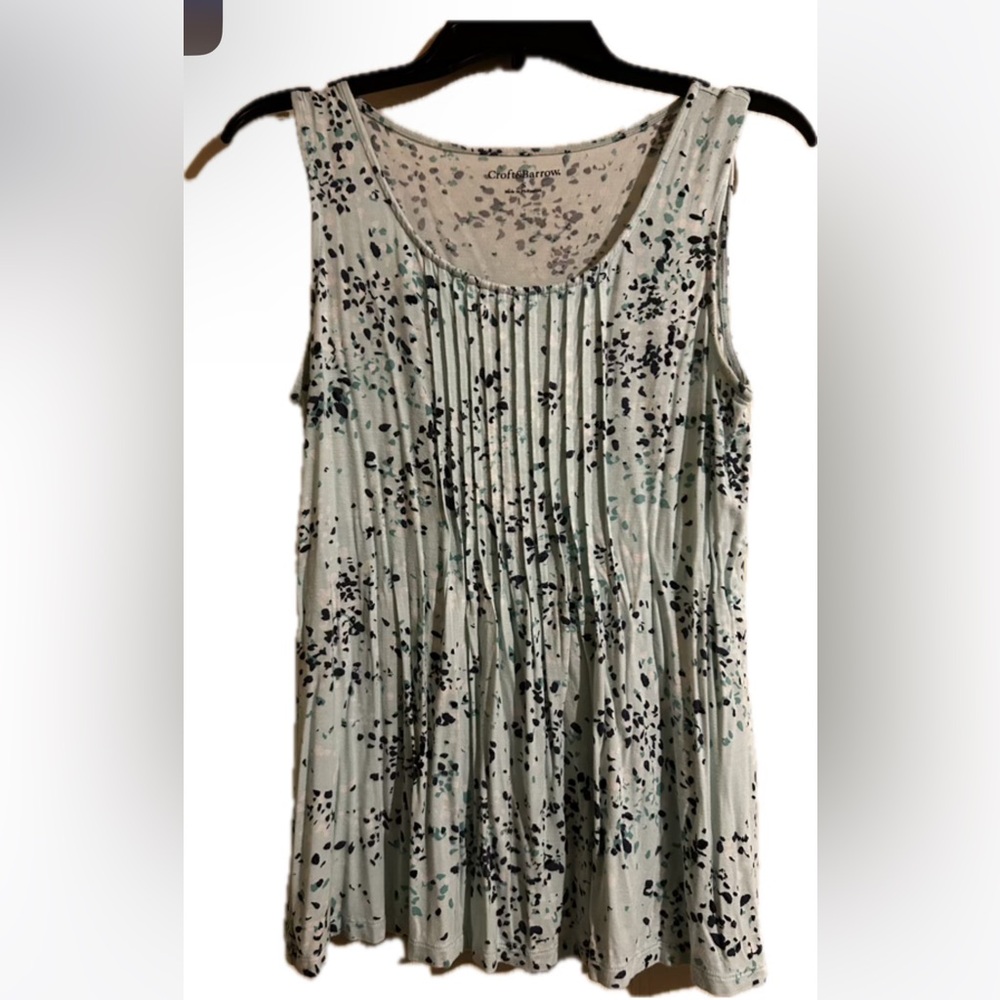 Croft & Barrow Brand Size Small Tank Top. Light blue with polka dots.